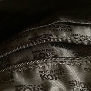 Michael Kors!!! Black beautiful bag!